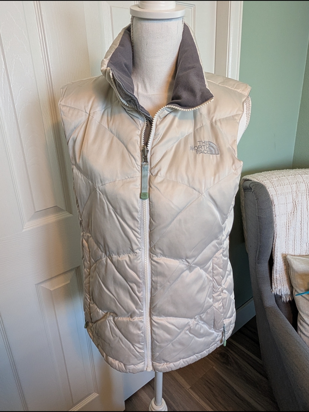 The North Face Women’s White Puffer Vest